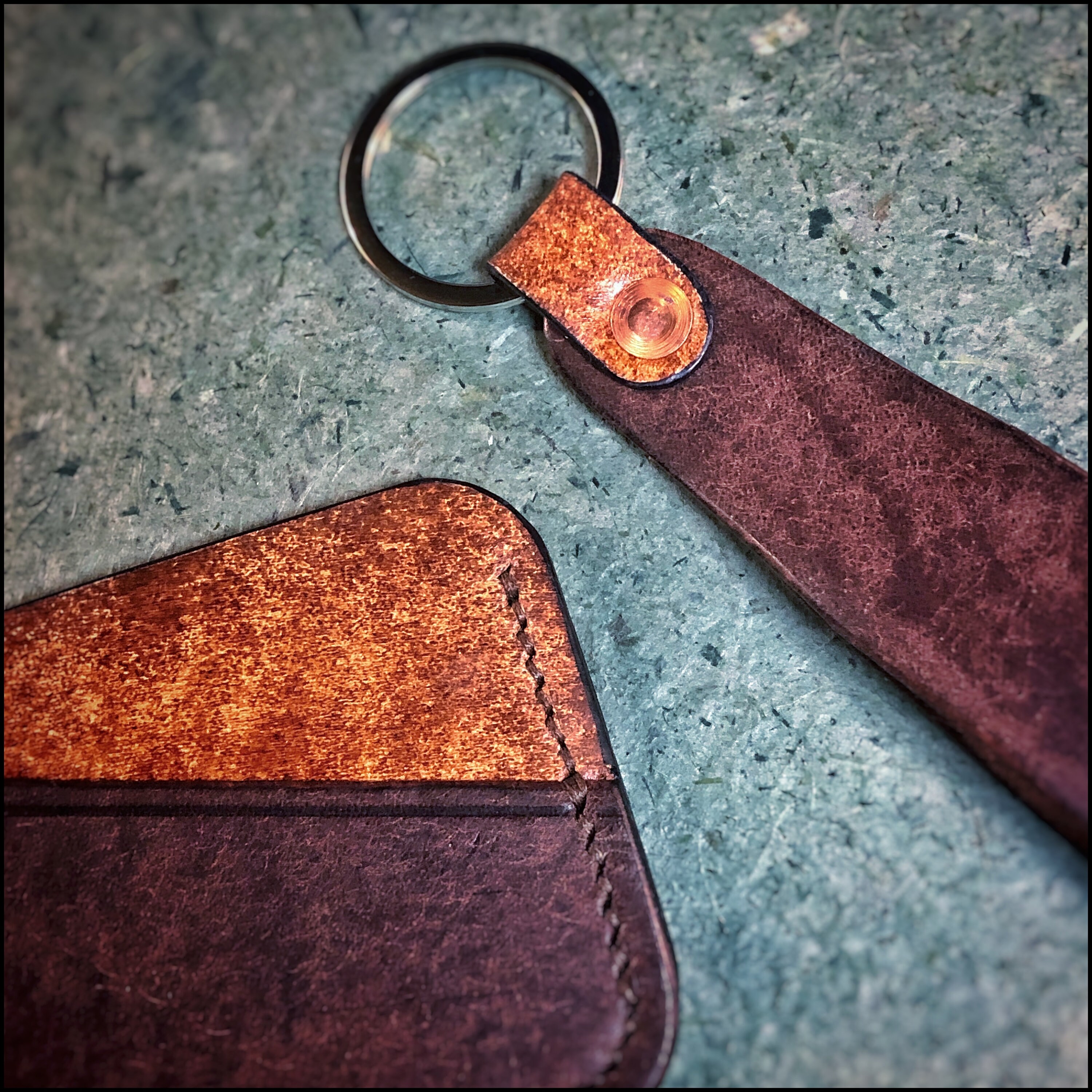 Lujoso HANDMADE english leather minimalist wallet y juego de llaveros ...