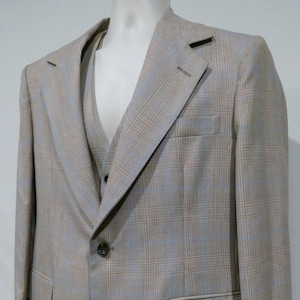 70s 80s men&#39;s 3 pc suit, deadstock, glen plaid, Levi Strauss, texturized polyester