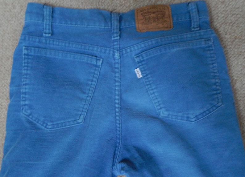 levi's blue corduroy pants