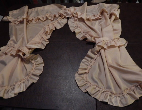 70s 80s Ruffled Curtain Priscilla Apricot Curtain Ginger Etsy