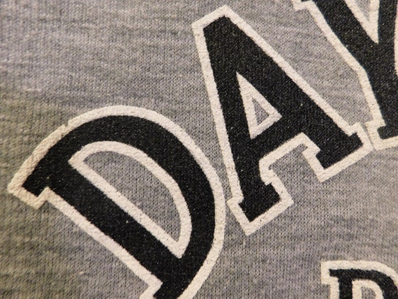 80s Daytona Beach sweatshirt, gray with raised le… - image 4