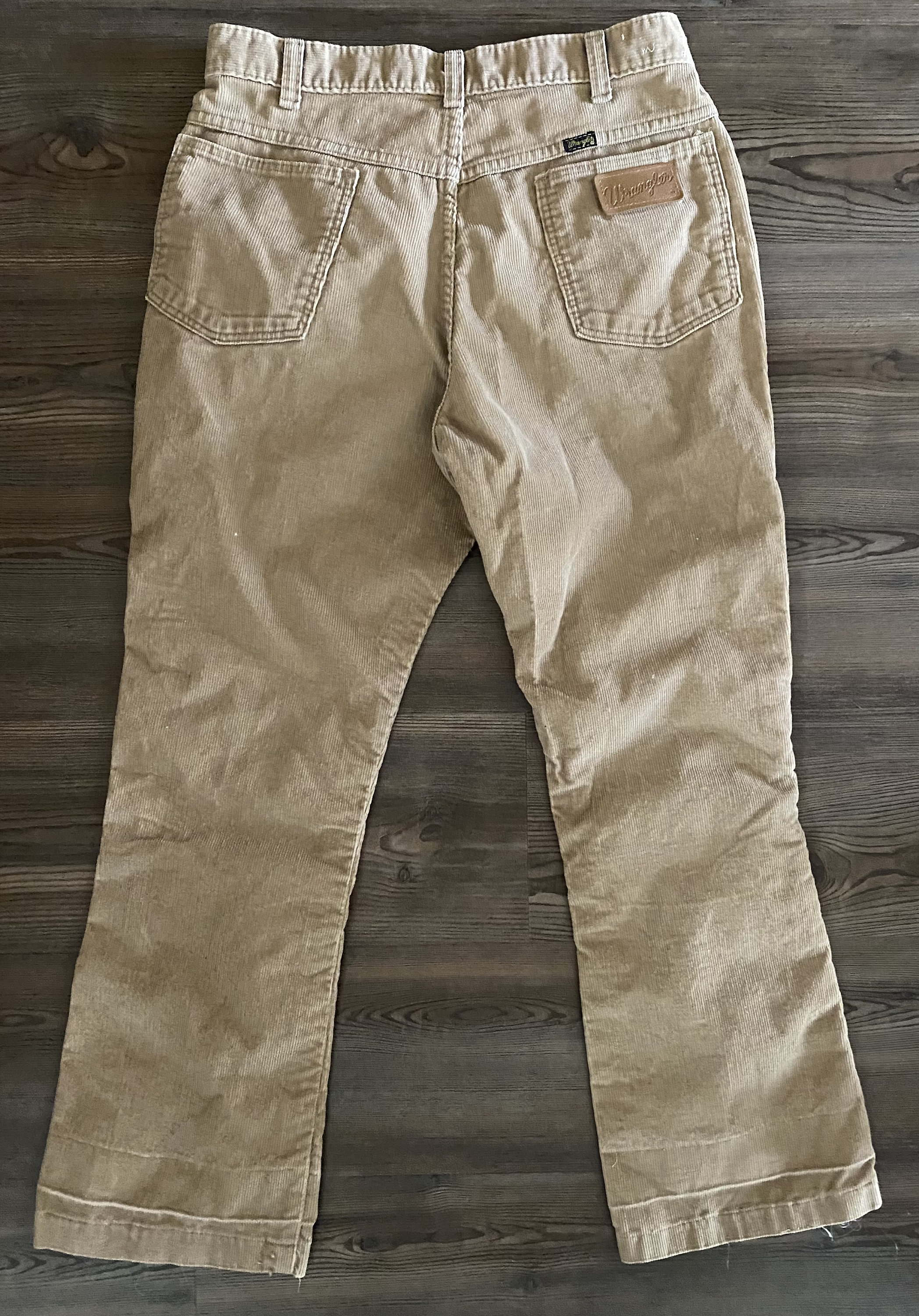 80s Retro Pants: 80s -Wrangler- Mens tan cotton corduroy