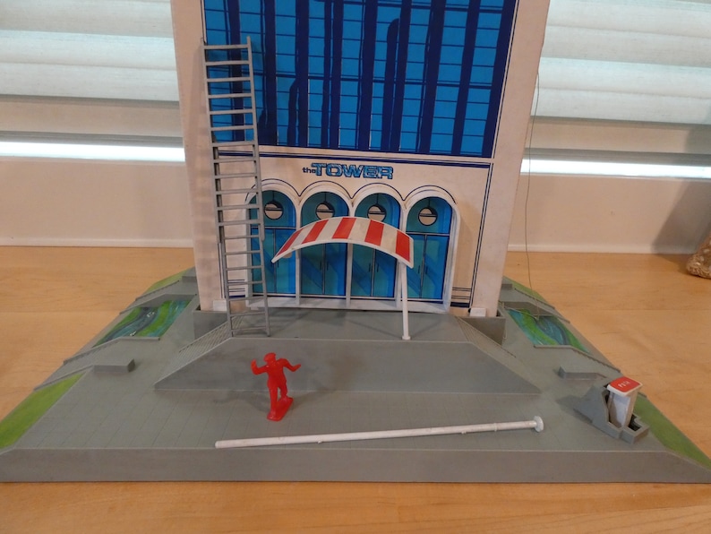 Remco Earthquake Tower, 1976, Rescue Playset, Includes Original Box ...