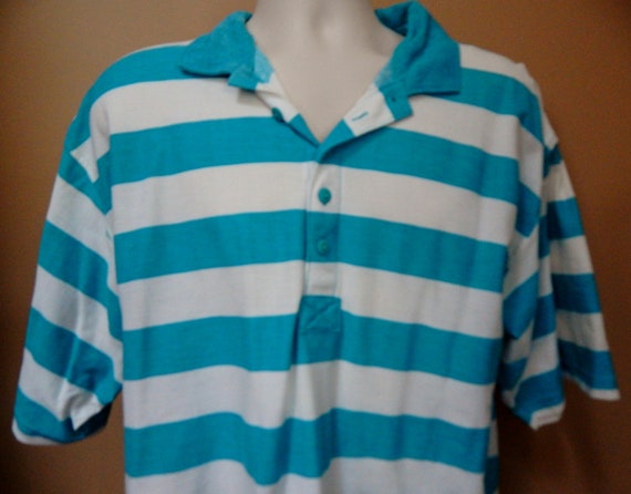 teal shirt