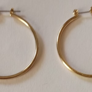 Women&#39;s Hoop Earrings For Pierced Ears Gold Color Costume Jewelry Gift For Her