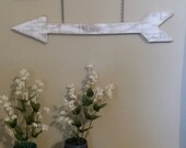 Wood Arrow sign, reclaimed pallet wood sign, distressed sign, rustic sign, rustic arrow, shabby chic sign