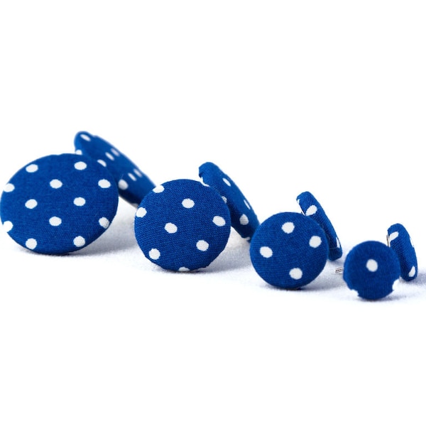 Ohrstecker Ohrring Ohrringe dunkelblau weiß Punkte gepunktet Pünktchen Stoffohrring Stoffohrstecker Stoff blau groß klein Button Dots Retro