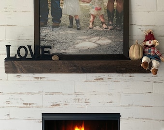 Repisa de chimenea rústica: Estante flotante de estilo rústico desgastado