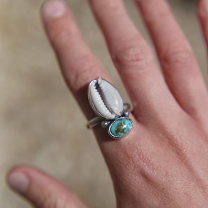 Silver Cowrie Shell & Turquoise Ring, Boho Statement Ocean Ring, Beach Jewellery, Coastal Ring, Handmade Sea Shell Ring Gift