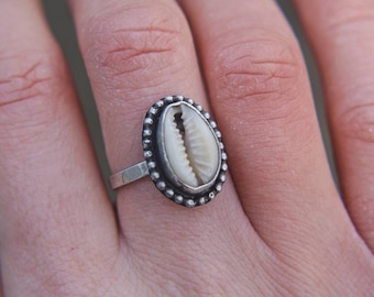 Cowrie Shell Ring, Eco Silver Ring, Shell Jewellery, Cowrie Ring, Beaded Ring, Ocean Jewelry, Beach Ring, Mermaid Jewellery, Eco Gifts, Surf