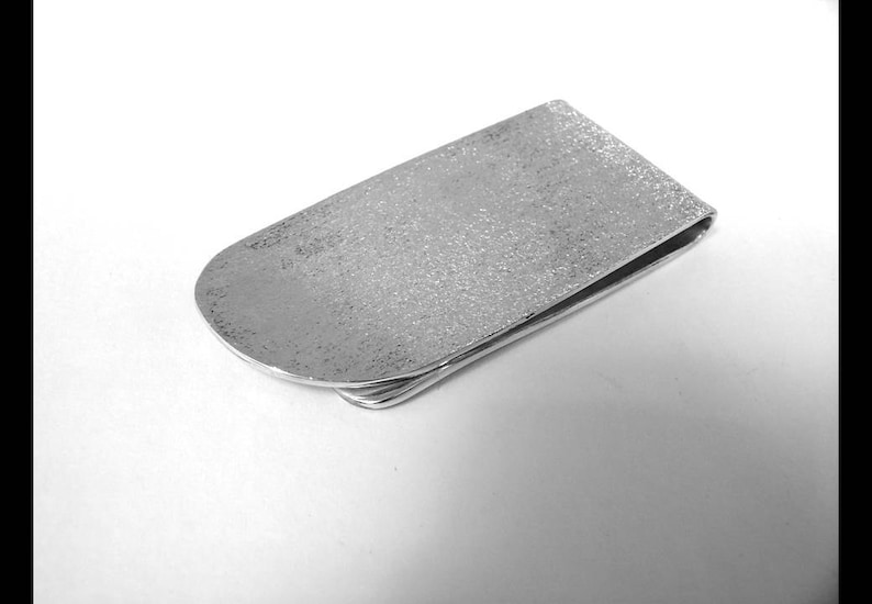 Silver Money Clip in 925 Silver perfect for gift Handmade Rounded Version special surface effect