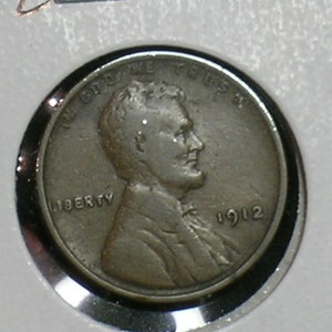1912 Nice  Lincoln Cent --    (AE8)