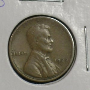 1922-D Lincoln Cent -- Sharp Better-Date Penny  -  (A10-4)