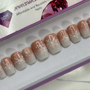 Let it Snow || press on nails || false nails || Gel color | Jewels Nails