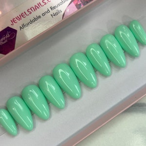 Mint Green | Please choose the right price for ONE SIZE or buy 2 quantities to equal to 1 One size | INCLUDES Strengthening gel |