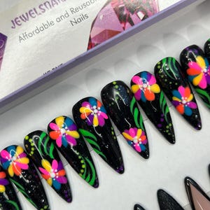 Day of the Dead | Please choose the right price for ONE SIZE or buy 2 quantities to equal to 1 One size | INCLUDES Strengthening gel