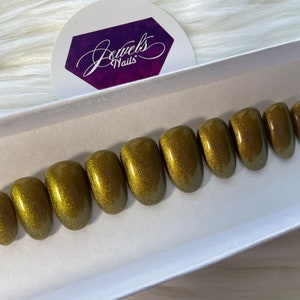 READY to SHIP | Medusa | Size 1,3,2,4,7 | shape #2 oval | Gel color nails | Jewels Nails