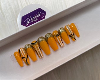 READY to SHIP | Bumble bees | Sizes & Shapes are on options | Regular polish | Jewels Nails