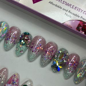 Glits & swarovski gallore | Gel overlay | not polish | confetti | false nails | fake nails | Jewels nails