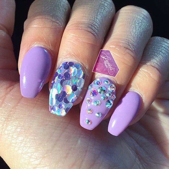 matte lavender nail polish