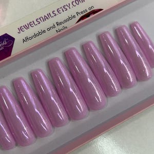 Milky Pink shimmer | chrome nails | chrome powder | gel nails | Jewels Nails
