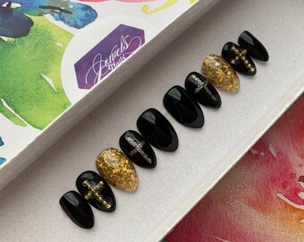 Black & Gold | Glitter | Cross Studs | False nails | press on nails | jewels nails | stiletto nails