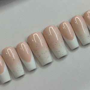 She’s classy | Gel nails | Please choose the right price for 1 SIZE or buy 2 quantities to equal to 1 One size | INCLUDES Strengthening gel