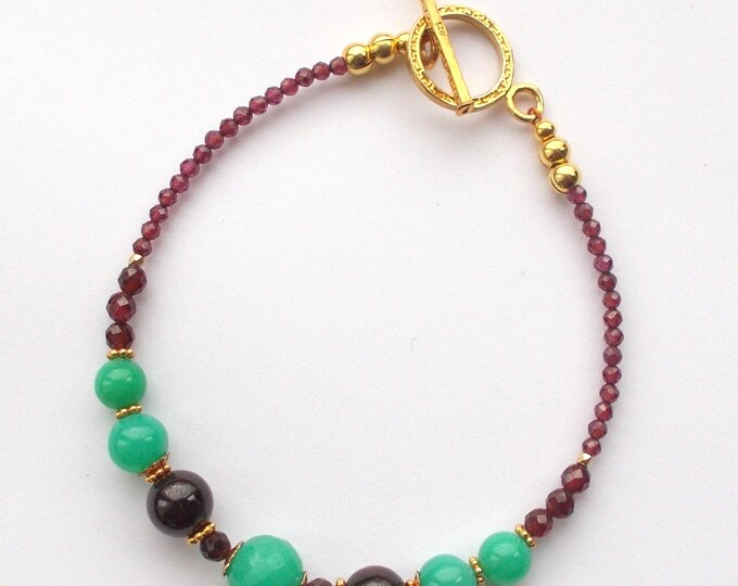 Bracelet - Chrysoprase and Garnet Mix Gemstone / Gold Vermeil Handmade Bracelet - 8 Inches Long - Gift for Her