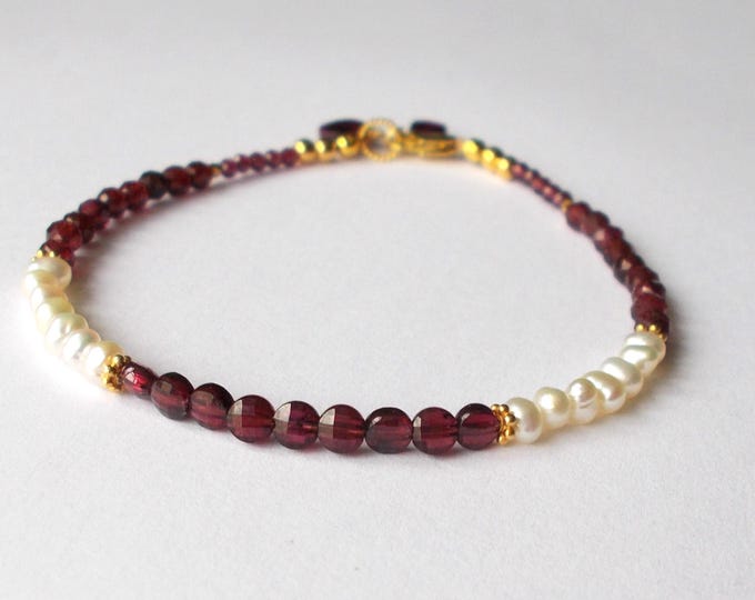 Bracelet - Delicate Red Garnet / Pearl and Gold Vermeil Handmade Artisan Bracelet - 7.5 inches - Gift for Her