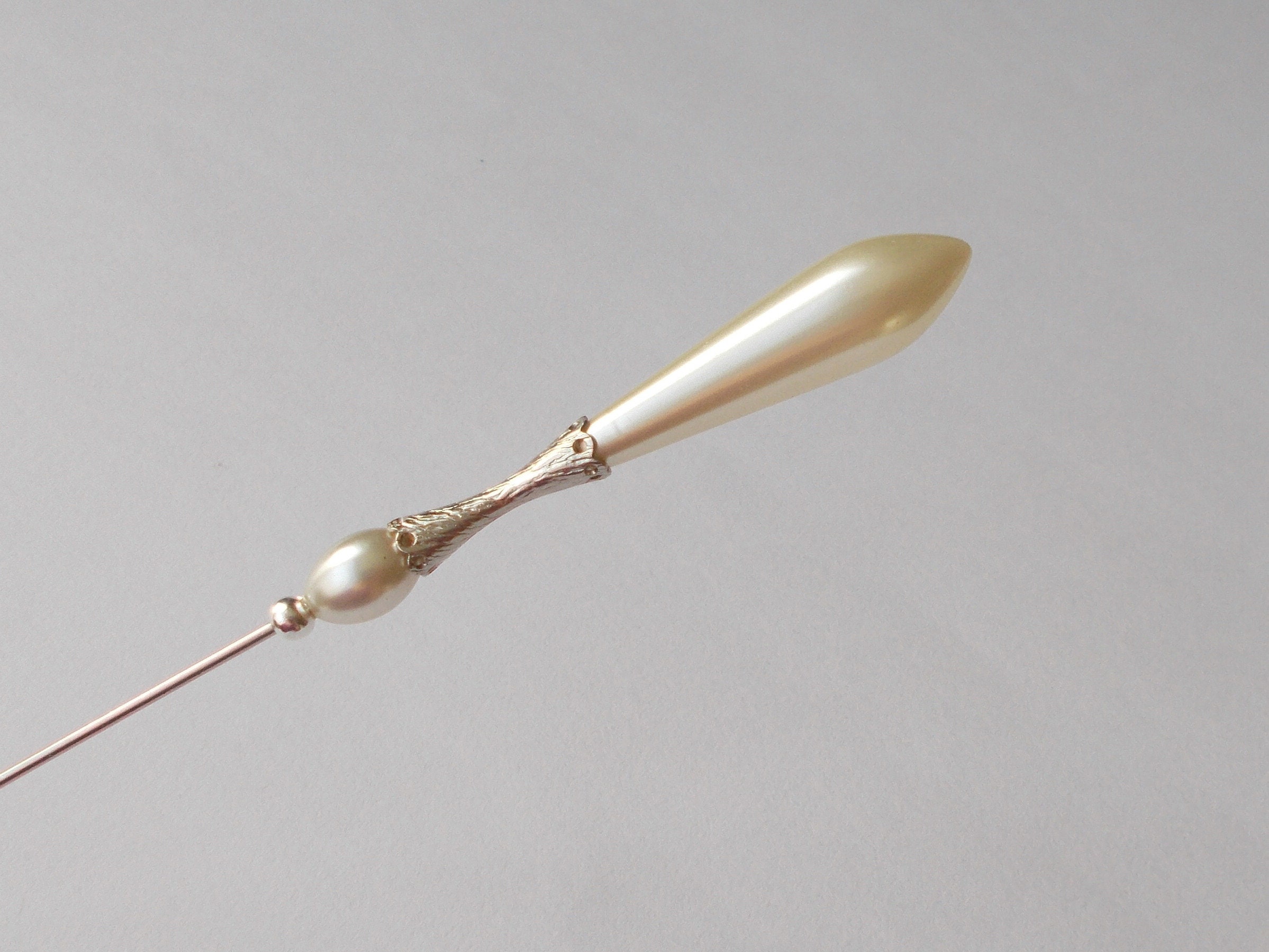 Classic Vintage Cream Faux Pearl & Vintage Finding 6.5 inch Handmade