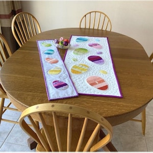 Witaj wiosno - wielkanocny bieżnik na stół lub wzór na ścianę