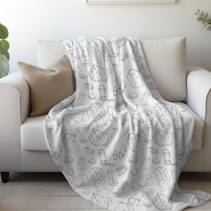 Equestrian Gear Pattern Throw Blanket - Perfect Gift for Dressage Enthusiasts - Cozy Home Decor for Horse Lovers