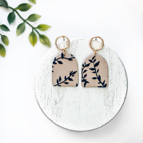 Custom clay earrings deals