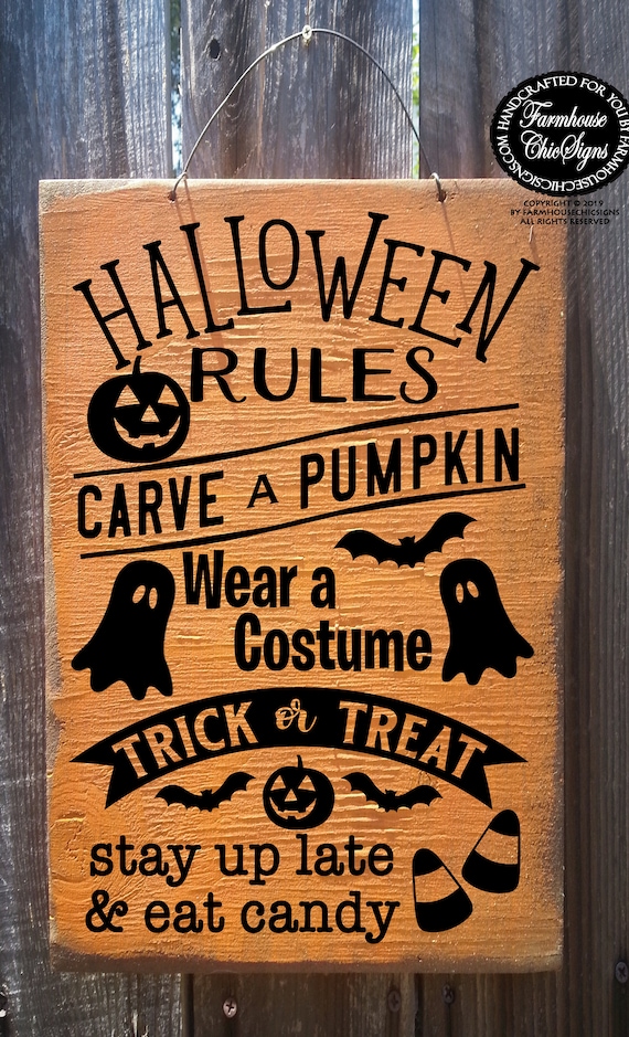 Rustic Halloween Rules Sign