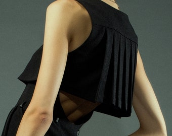 Black maxi dress, pleated back detail, sleeveless