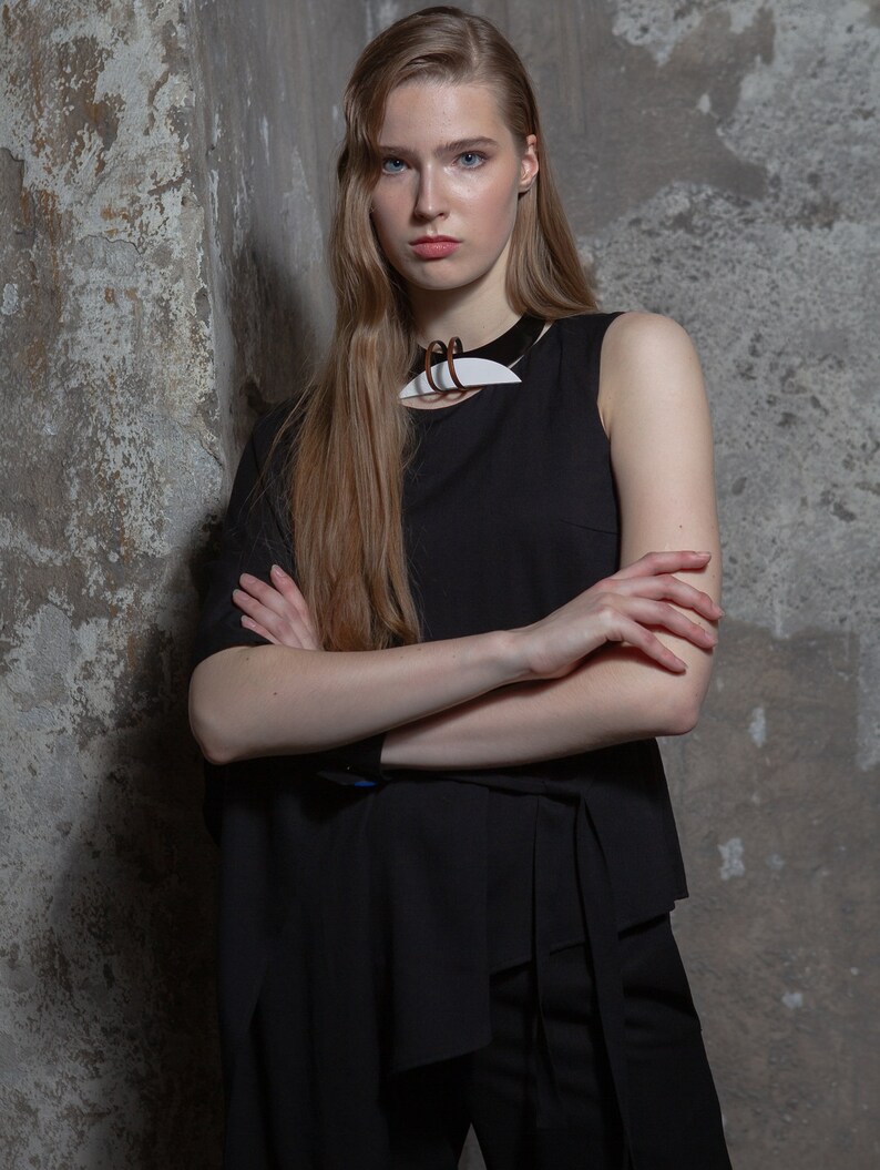 Black asymmertical rayon top with tied belt image 10