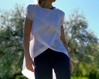 White rayon tunic, short sleeves, longer back, layered front