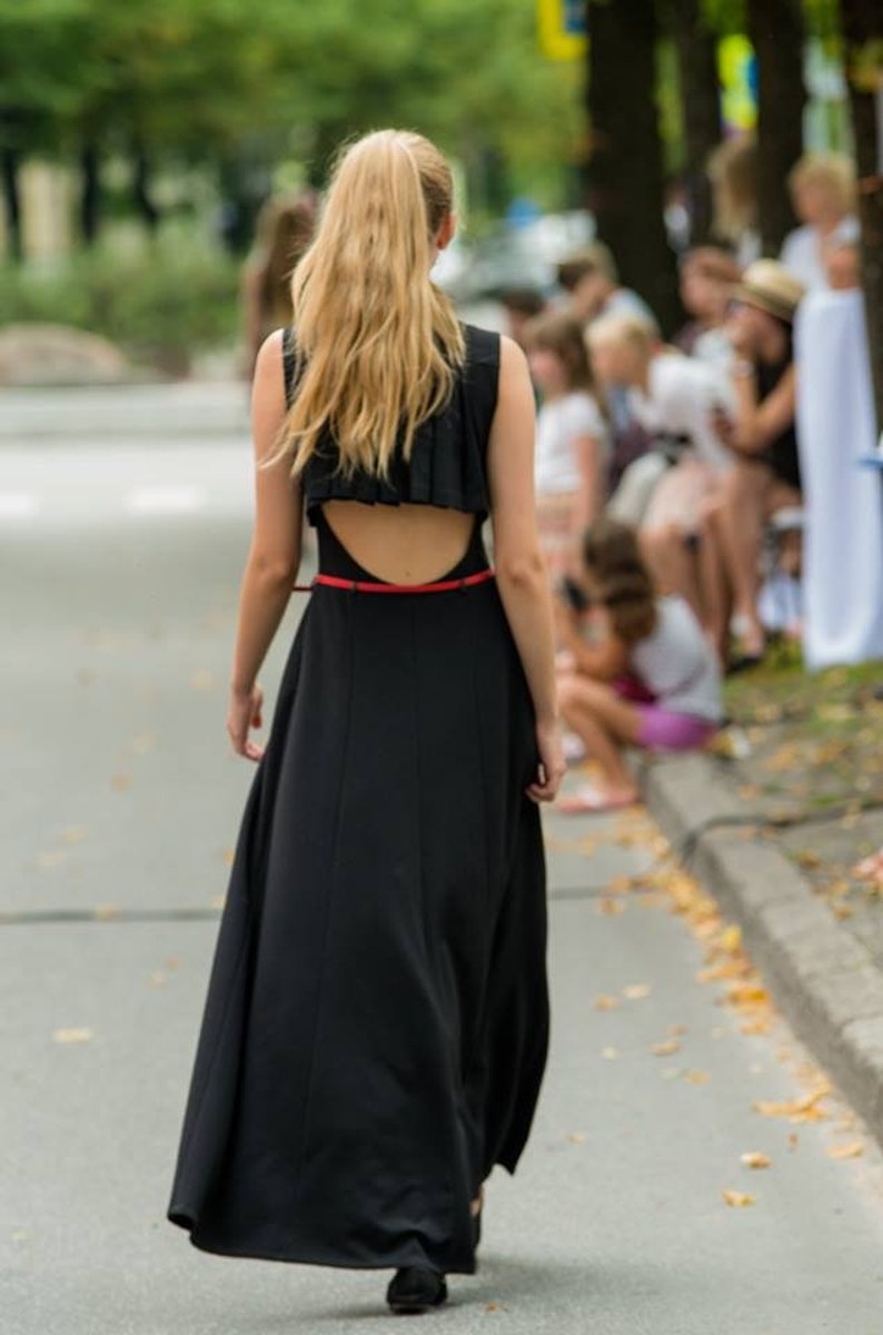 Black maxi dress, pleated back detail, sleeveless image 5