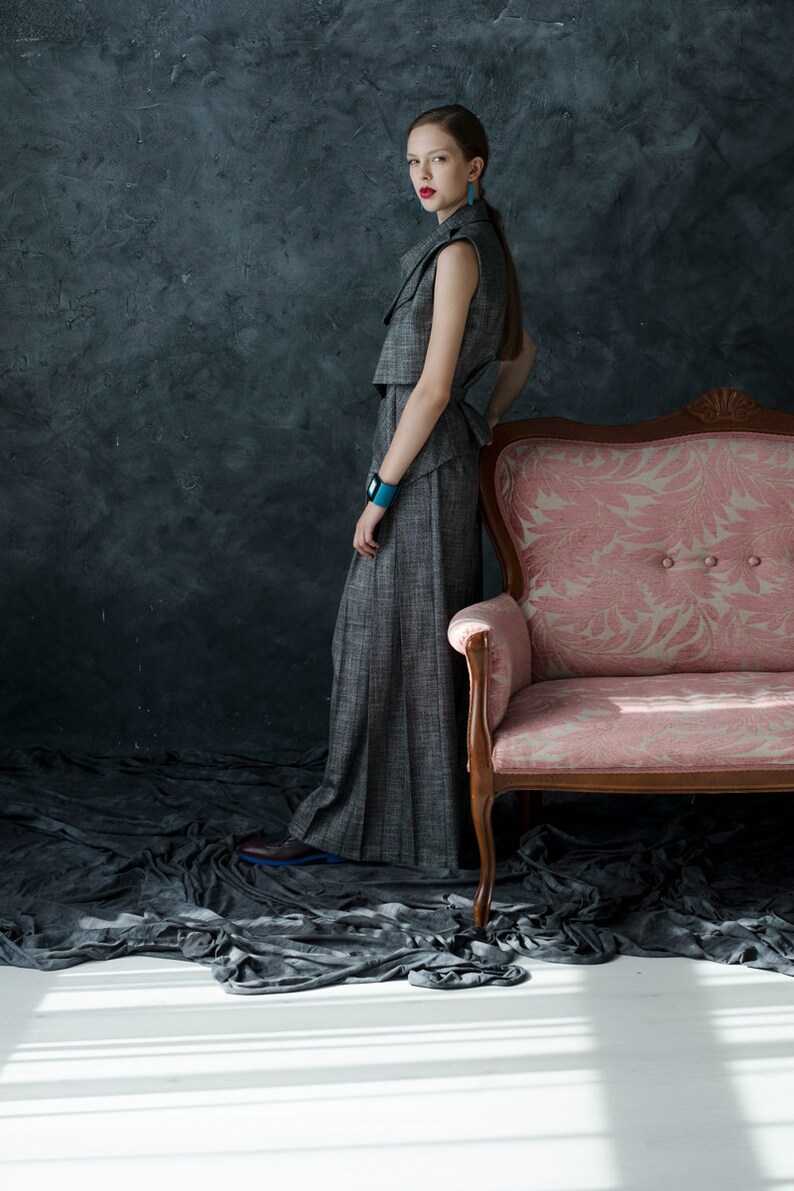 Dark grey vest, draped front and collar image 9