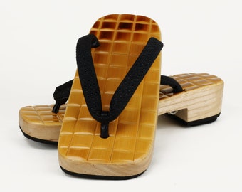 Handmade Bamboo Geta Sandals: Japanese Wooden Clogs, Men's Size M