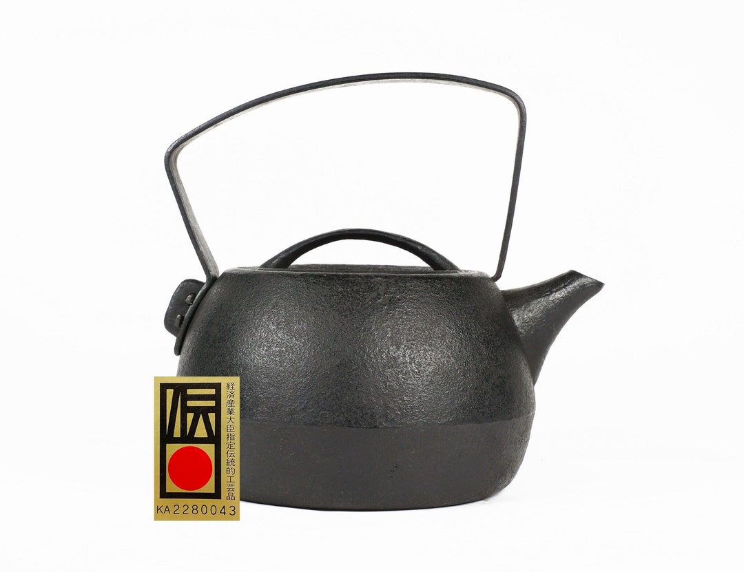 Tetsubin Tetsubin Kettle Cast Iron Tea Pot Japanese Iron Etsy
