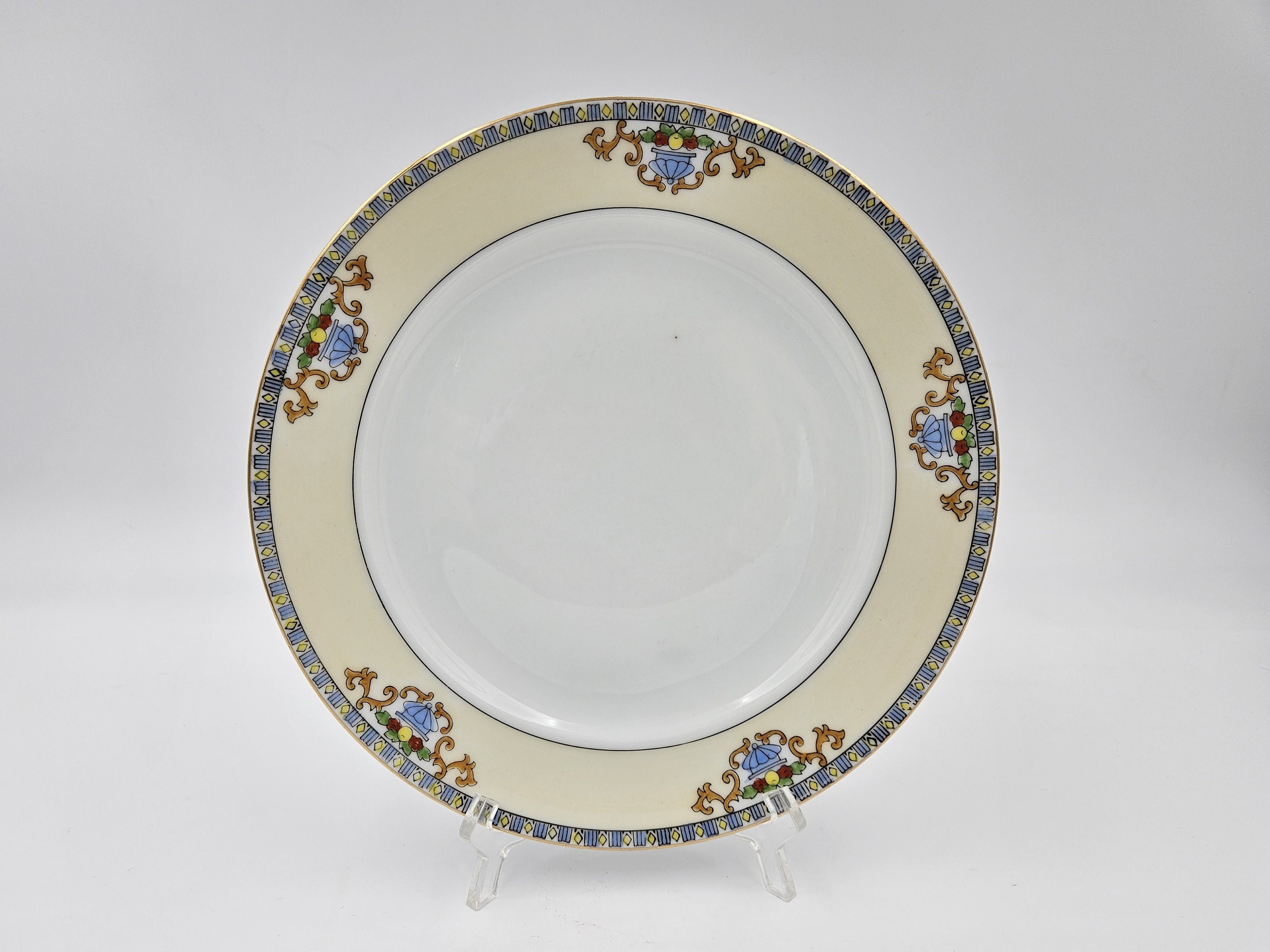 Meito China Japan Dinner Plate - Urns and Fruit Pattern MEI1732 - Etsy
