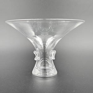 Steuben Bouquet Vase designed by George Thompson in 1949 model number 7985