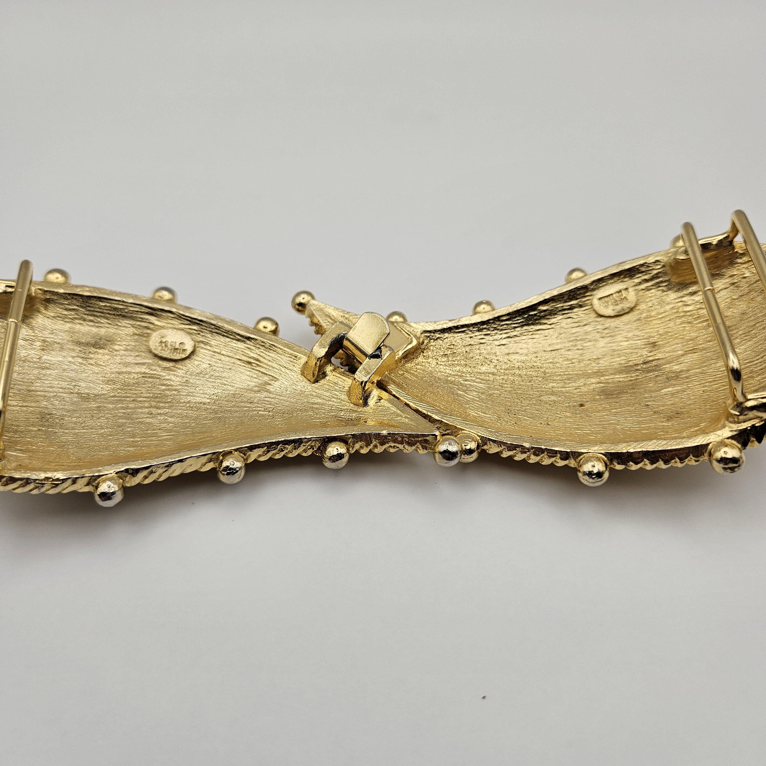 Mimi D N Gold Tone Paisley Belt Buckle - 1984 Hallmarked  display picture 1