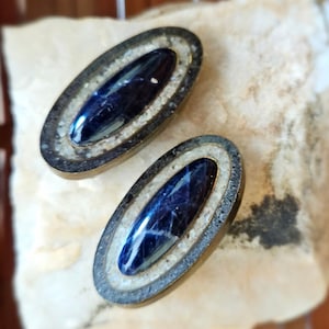 Vintage 1990&#39;s Oval Clip On Earrings Bronze metal with Blue Cabachon Stone Inlay