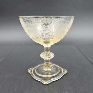 Yellow Etched Cocktail Stems with a Square Base - Flowers and Birds