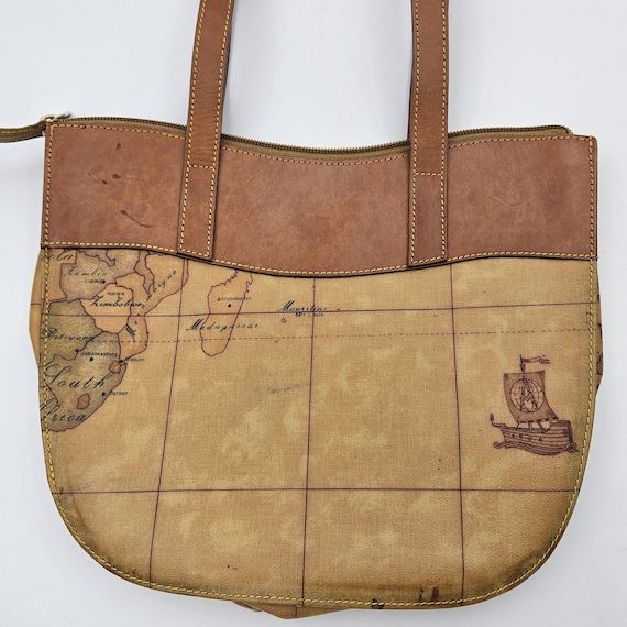 Alviero Martini 1A Classe (prima Classe) Geo Shoulder Bag - Coated
