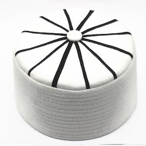 Genuine Felt Islamic Hat, Baklawa Design White Muslim Kufi Cap, Men&#39;s Muslim Prayer Kufi Hat