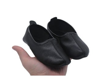 Baby leather shoes handmade from soft black Goatskin leather, toddler moccasins with flexible sole for infant first walkers, Newborn gift