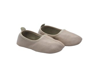 Baby leather shoes handmade from soft beige Goatskin leather, toddler moccasins with flexible sole for infant first walkers, Newborn gift
